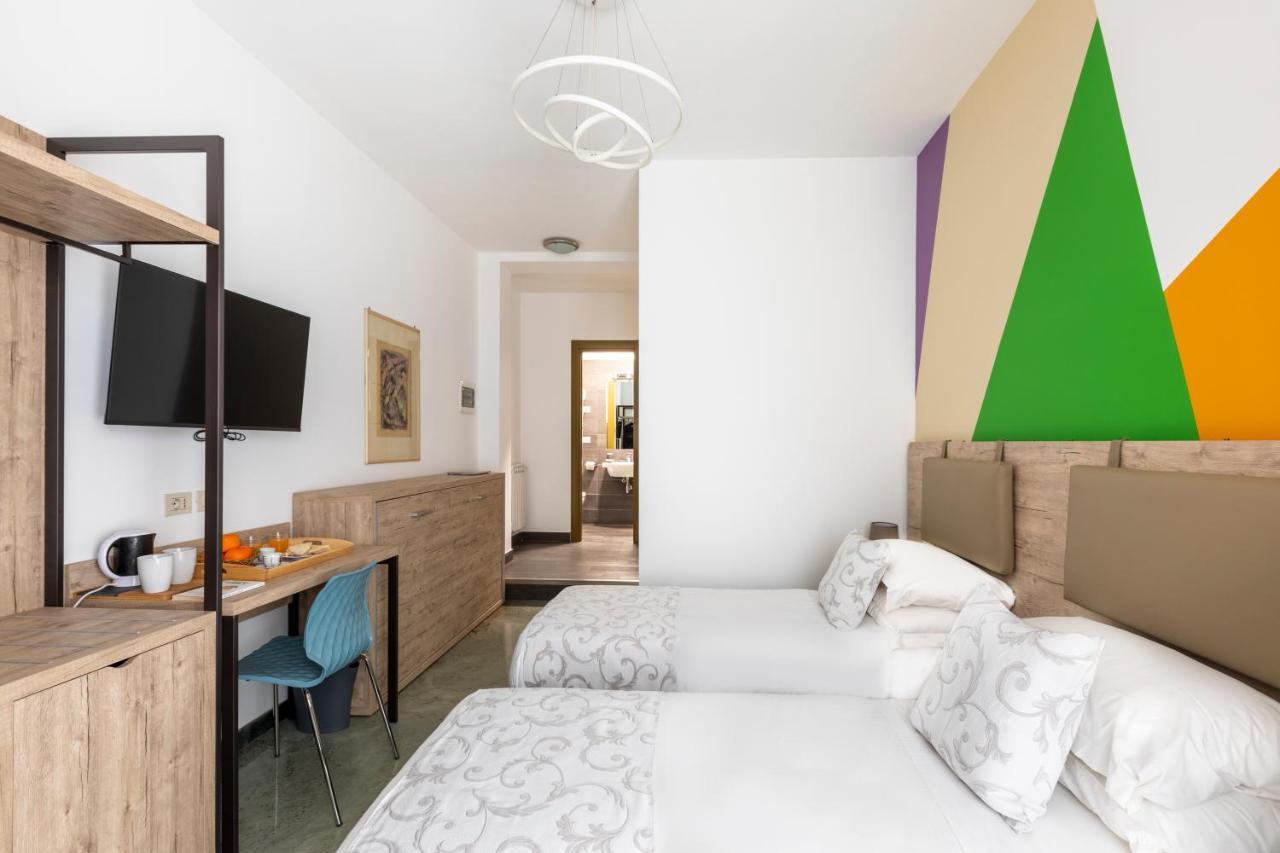 La Riviere Guesthouse Trastevere โรม ภายนอก รูปภาพ