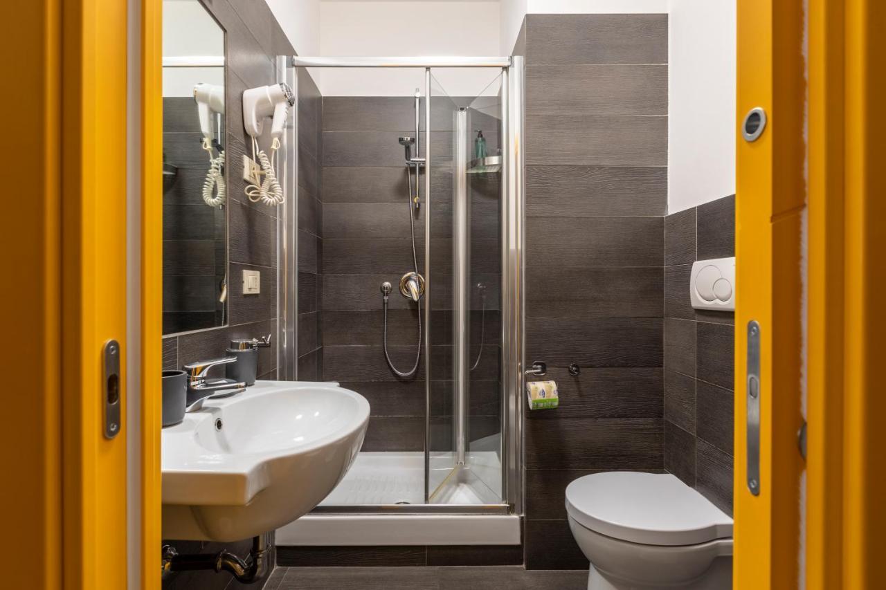 La Riviere Guesthouse Trastevere โรม ภายนอก รูปภาพ